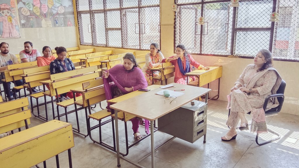 uma_kapur's tweet image. ART 2 Meeting under LIC 12 conducted smoothly @RSKV_JM under the supervision of our Worthy HoS Ma'am @Poonam_JM
#ARTmeeting
#tdcprogram