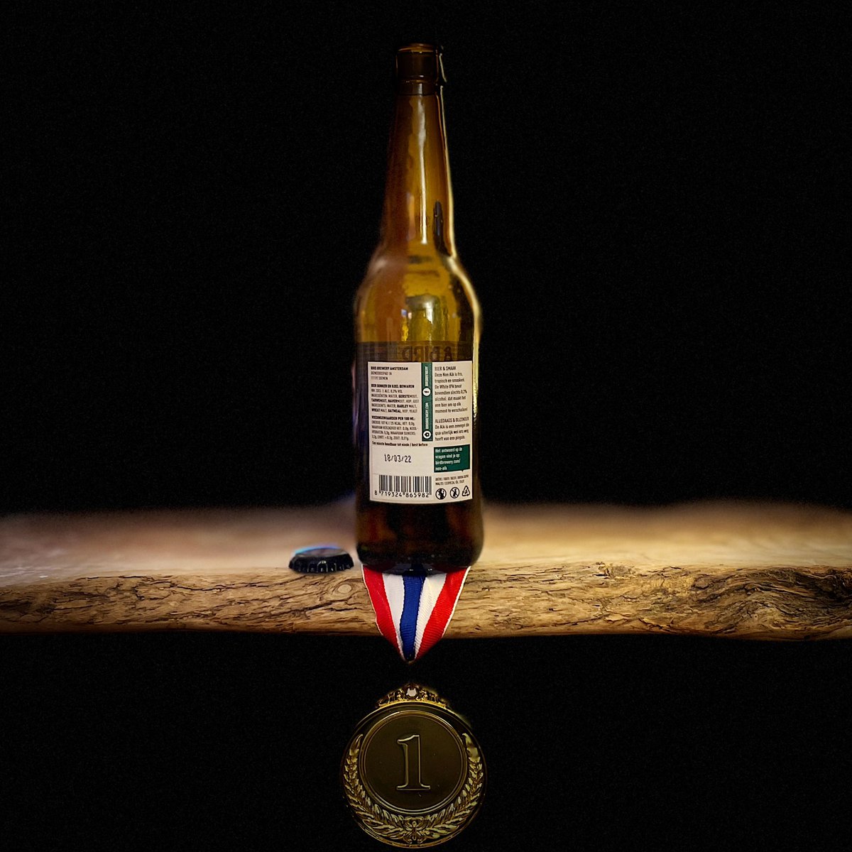 LiberianEnglish's tweet photo. Brewed in Netherlands #ClassOf2023 π₯ Non Alk β white IPA 36 IBU 18 EBC #AlcoholFreeAwards No.142 @Bird_Brewery #AFAGold π stumbled upon Non Alk again in London and forgot how good these beers were π
#SoberLife https://t.co/7hY5hhApPA