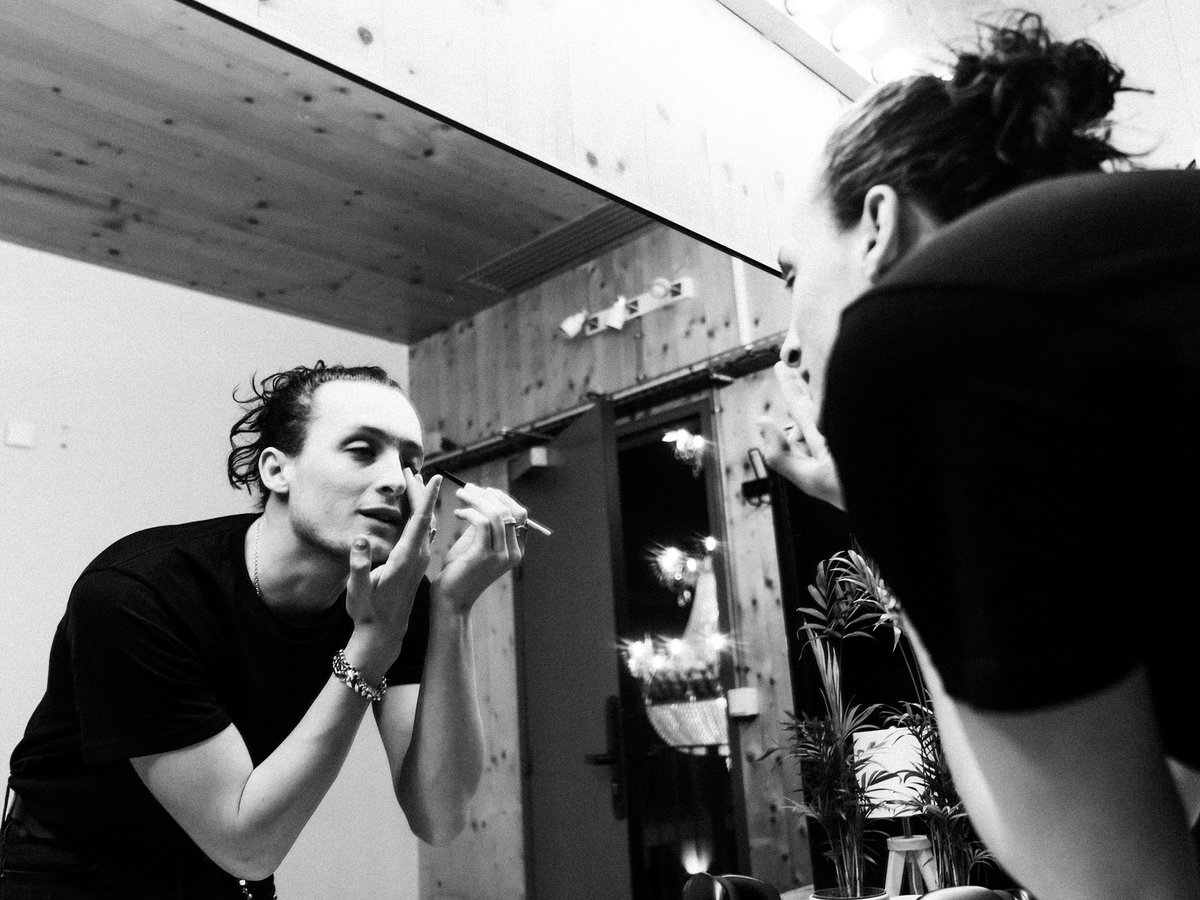 tmpllnt's tweet image. it’ll look better tmrrw

iheart.com/awards