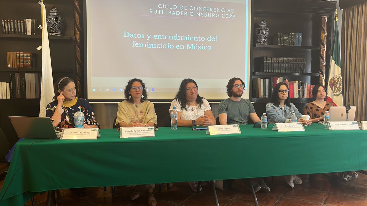 La Comisionada y Coordinadora de la agenda de #AperturaInstitucional del INFO CDMX, <a href="/MaricarmenNava/">María del Carmen Nava Polina</a>, participa en el Panel “Datos y Entendimiento del #Feminicidio en México, como parte del Ciclo de Conferencias Ruth Bader Ginsburg 2023
Organiza: <a href="/ITAM_mx/">ITAM</a>
