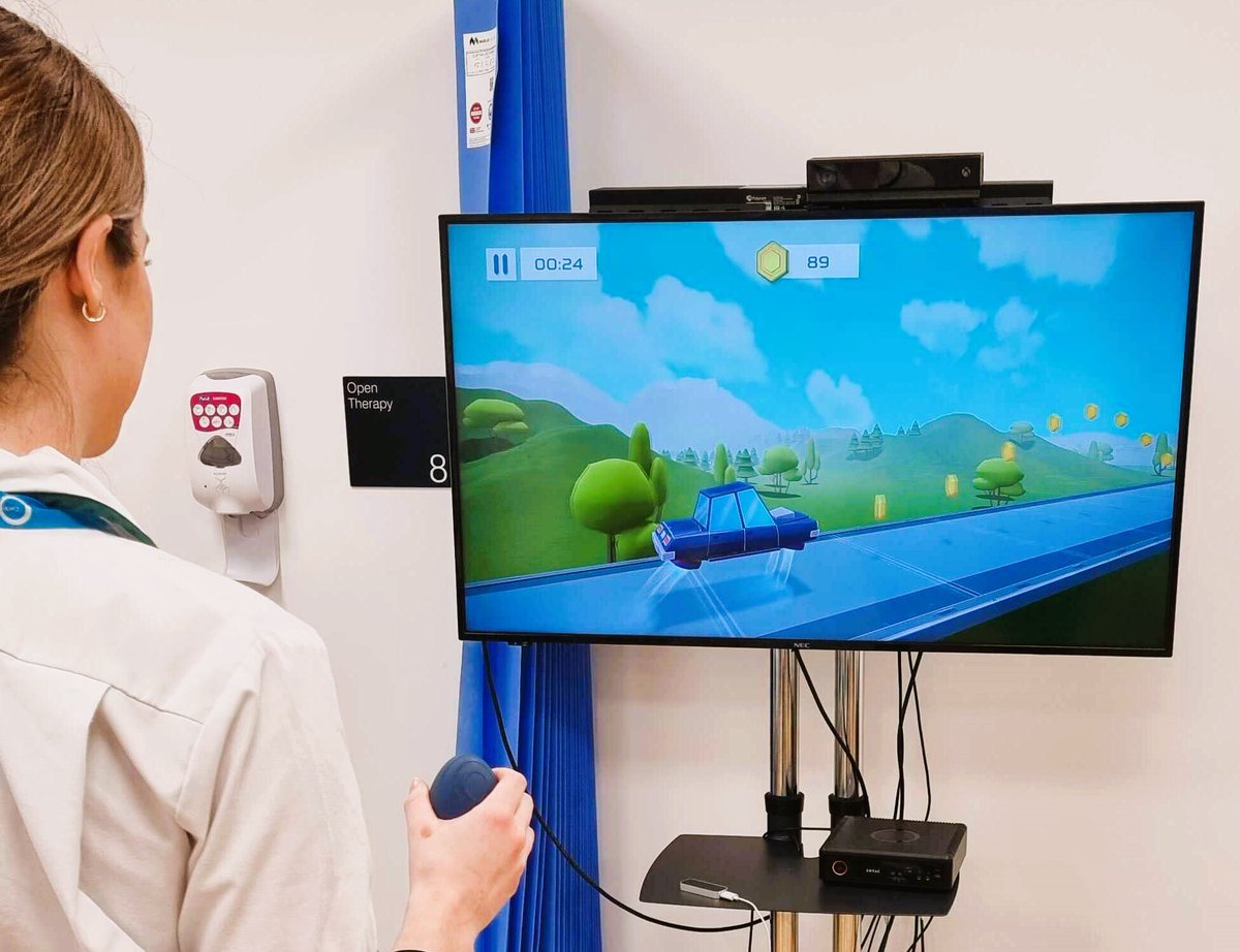 Emma_TheOT's tweet photo. Yesterday, I visited Circle Rehab. While I was there, I demonstrated the Izar hand device to the OT's. They gave some fantastic feedback. I can't wait to see it in action with patients! ๐ค
@MindMazeTech @circlehealthgrp
#rehab #izar #Occupationaltherapy #handrehab #Neuro https://t.co/IX0LyKjUq8