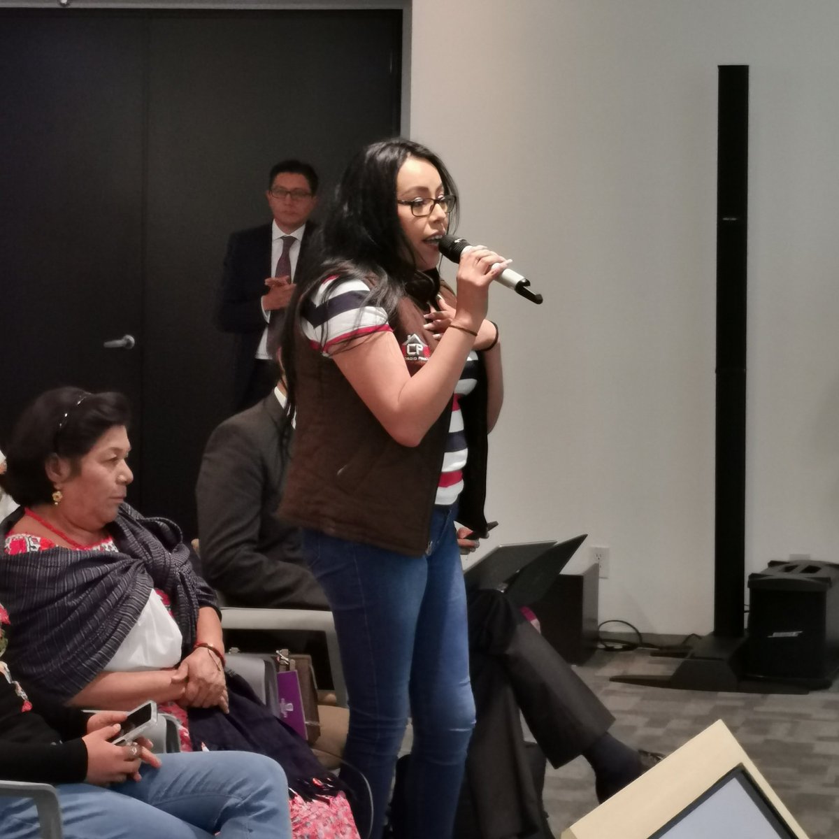 MujeresAMARCMX's tweet photo. Las radios comunitarias son un referente para las lenguas maternas, son un instrumento para preservar nuestra identidad y raíces.

Karina Palacios López de Ximai Radio

#MujeresRadialistas
#RadiosIndígenasYComunitarias https://t.co/5ZbJkYPryM