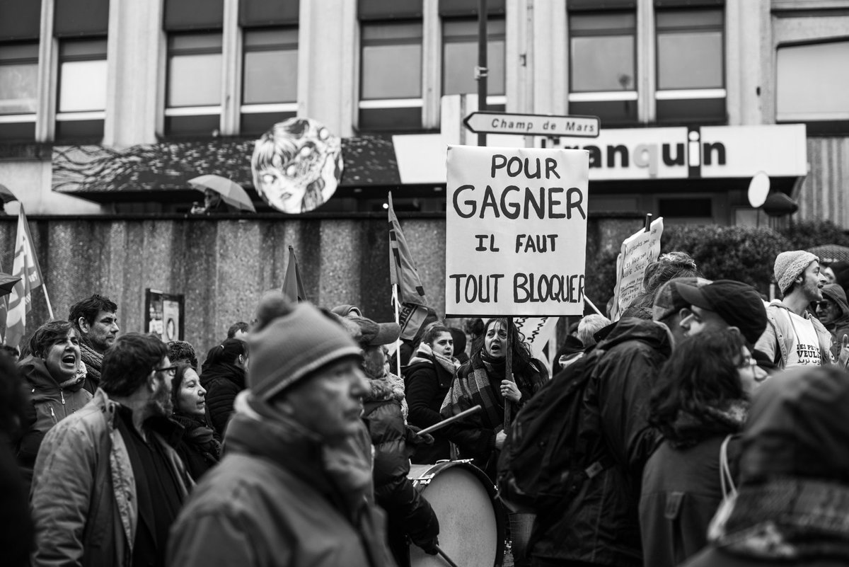 PdeChampsPhoto's tweet photo. Manif contre la réforme des retraites. 07/03/23. Angoulême, France. #manifestation #ReformeDesRetraites #France #angouleme #septmars https://t.co/WgGeAFJtjS