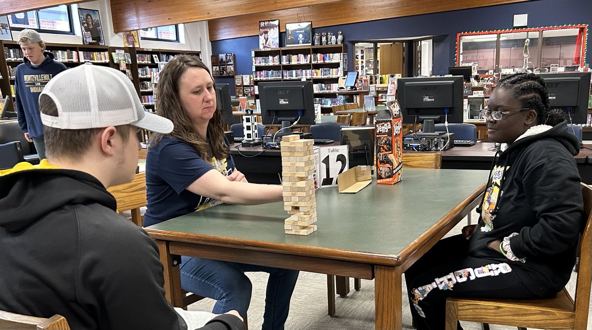 HoltLibrary's tweet image. #TeenTech is off to a good start. Time to unplug &amp;amp; have fun: play a game, build with Legos, create with pipe cleaners. What will you do? #WSDLibraries