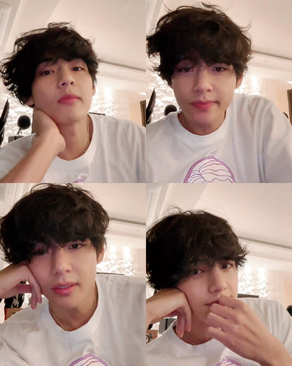 LOOK AT TAEHYUNG