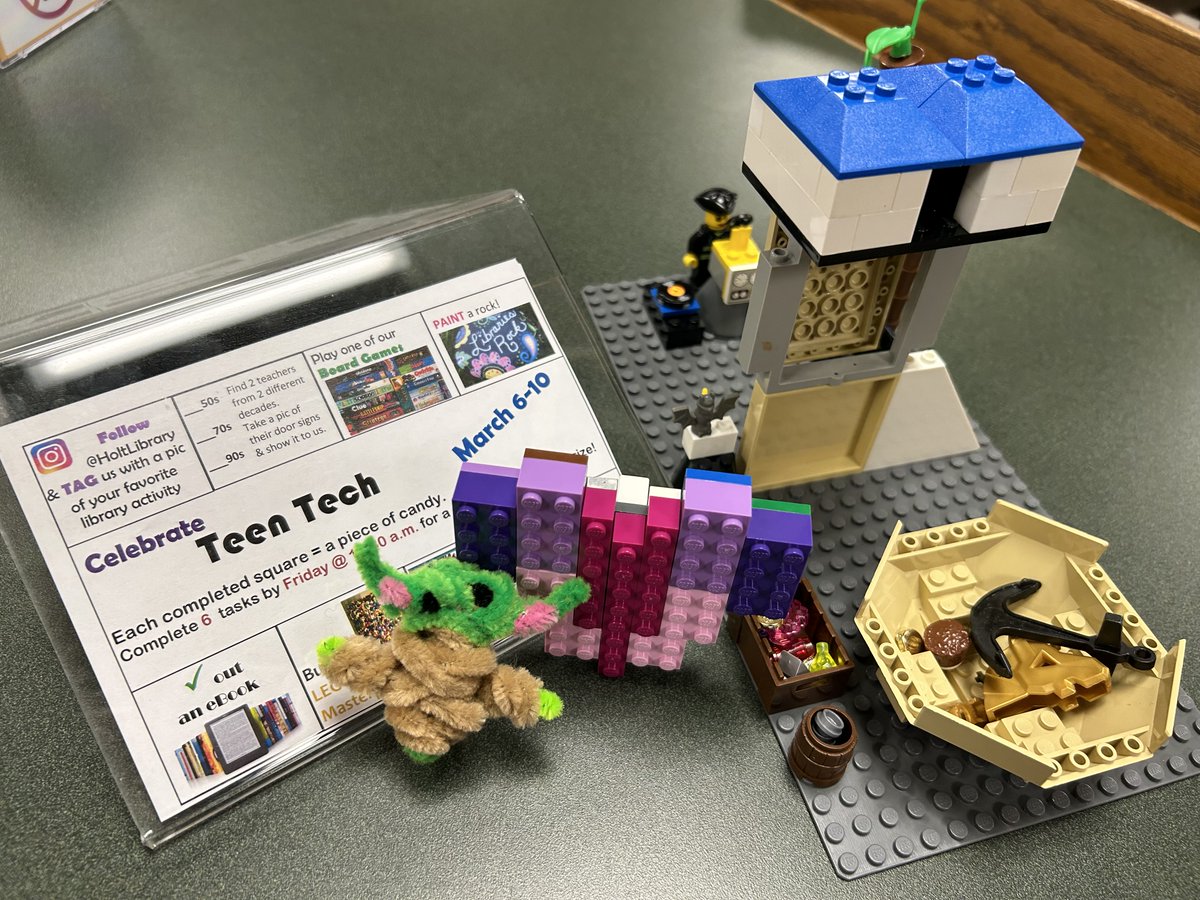 HoltLibrary's tweet image. #TeenTech is off to a good start. Time to unplug &amp;amp; have fun: play a game, build with Legos, create with pipe cleaners. What will you do? #WSDLibraries