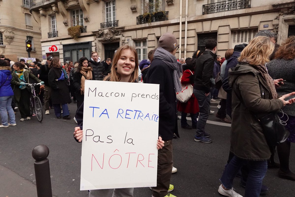 Clémentine Autain tweet media