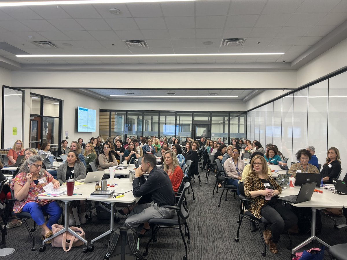 AmberLasseigne's tweet image. So proud of this #funwithfinance day in @LewisvilleISD! This is what it takes to run finances in a district as complex as LISD. We’re here to do great work! #ONELISD