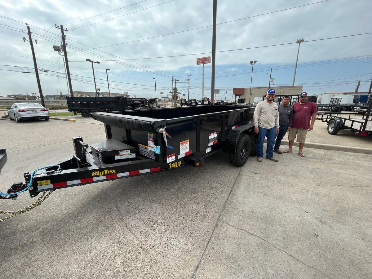 TheTaggartGroup's tweet image. A big congrats to Mr. Charles on your new BigTex 70pi-18 and to Mr. Galicia on your new BigTex 14LP-14 trailer.  Thanks for shopping at The Taggart Group! 

#bigtextrailers #dumptrailer #utilitytrailer #trailersforsale #wehavealargeselectionoftrailers #portlandtx