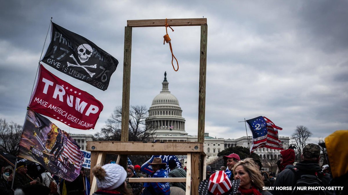 HankaRobert's tweet photo. We know where you're coming from. ....#insurection
#UniteBlue #RemoveHate #voteblue #DefendDemocracy https://t.co/E0GGB9jDm6