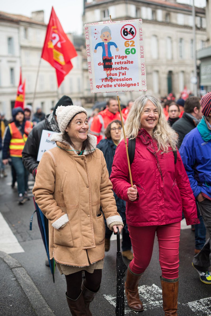 PdeChampsPhoto's tweet photo. Manif contre la réforme des retraites. 07/03/23, Angoulême, France. #manif7mars #manifestation #ReformeDesRetraites #Retraites #angouleme #France #charente https://t.co/LXFodoNmXg