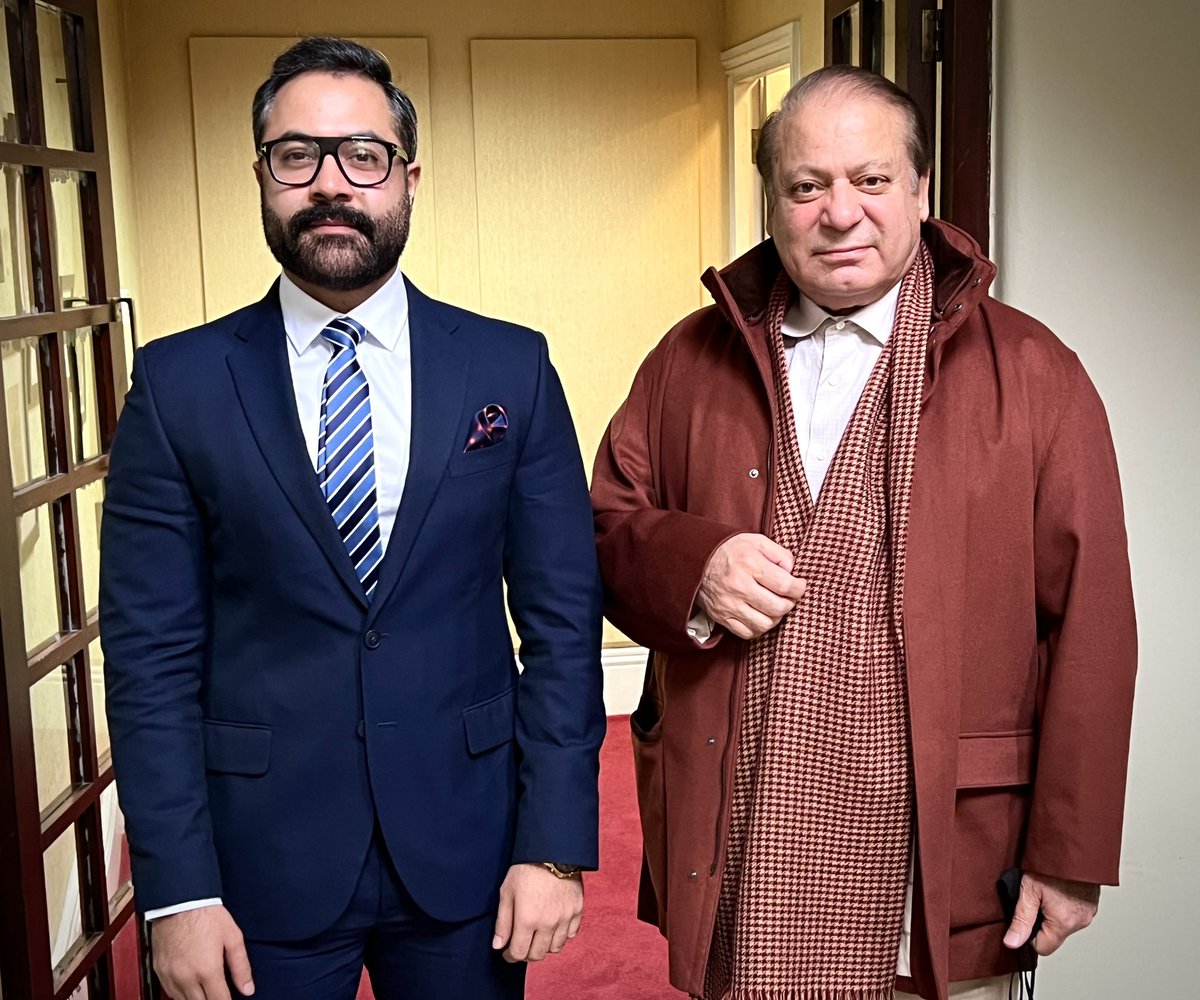 Shahzeb_Durrani's tweet photo. Had a very productive meeting with the Leader @NawazSharifMNS . PMLN shall work hard under his guidance. He’s in high spirits and and positive that Pakistan shall rise very soon! https://t.co/pgqdBsLKao