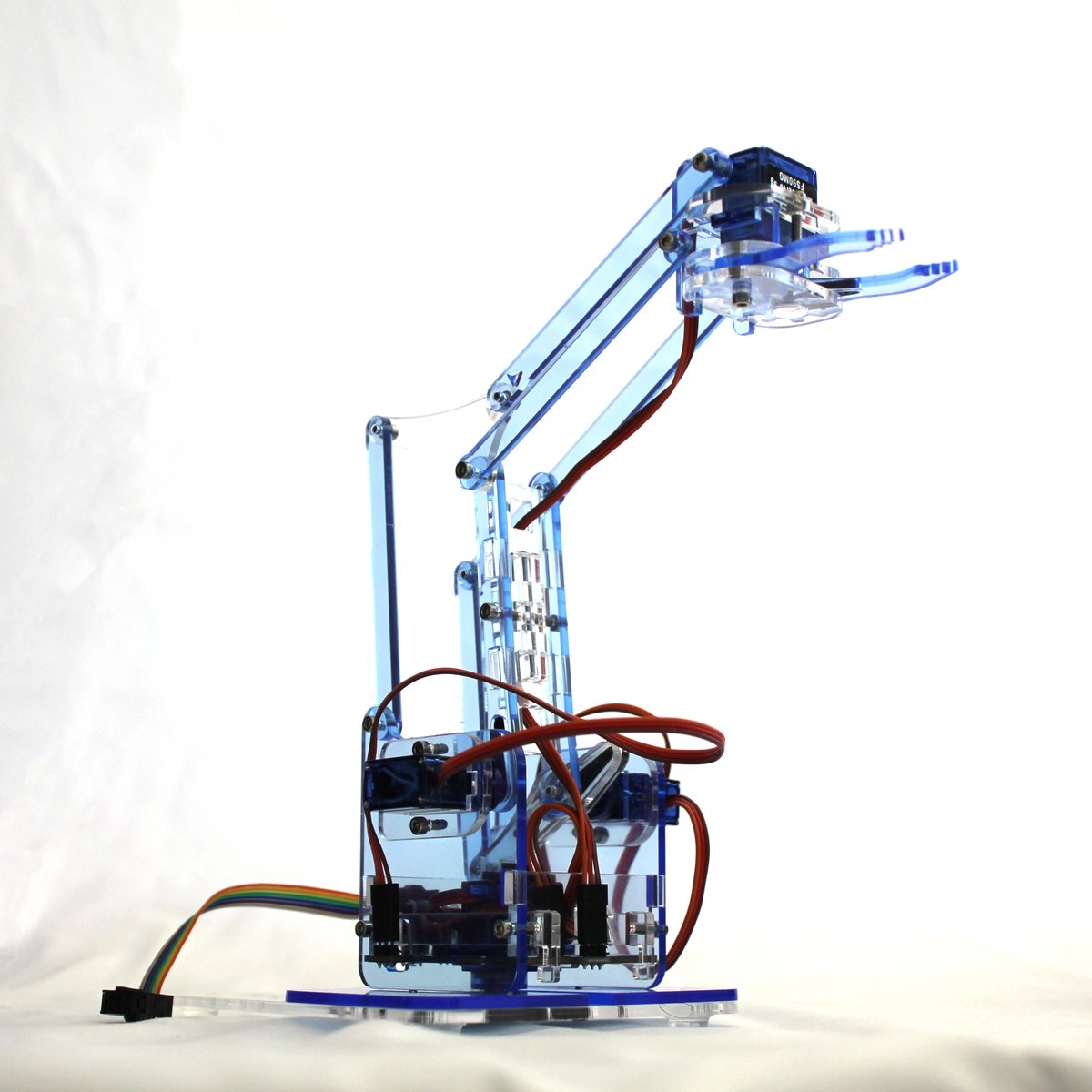 MeArmTM's tweet image. The Classic MeArm Maker kit, with that just got out of bed, messy cable look...

#OpenSource #Robotics #RobotArm #Arduino #RaspberryPi #microbit

shop.mearm.com/products/mearm…