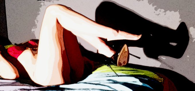 La vuoi l'originale?  Retweeeeet😘  #heels  #Retwet  #lingerie #footfetish https://t.co/Ix6DjDPrtr<a href="/tag/heels"class="tags">#heels</a><a href="/tag/retwet"class="tags">#Retwet</a><a href="/tag/lingerie"class="tags"><span>#lingerie</span></a><a href="/tag/footfetish"class="tags"><span>#footfetish</span></a>