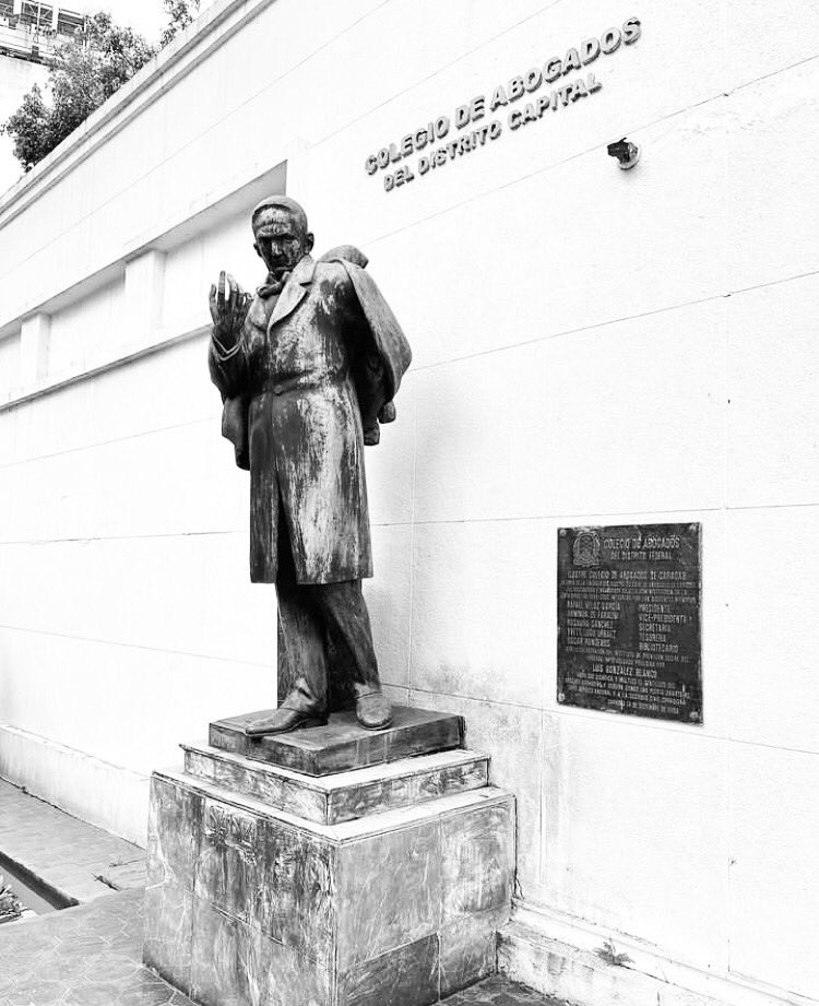 Dale #Like #MeGusta #RT si eres agremiado del Ilustre Colegio de Abogados de Caracas #VivaElGremioAbg