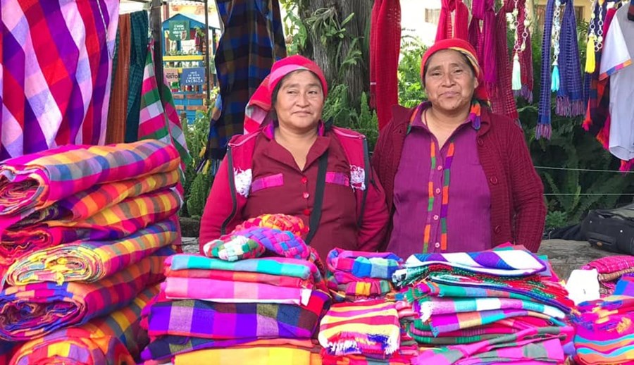 El microdocumental "Apinan, Nosotros los lencas", es una producción que nos cuenta quienes son los lencas, de donde vienen, su cultura, importancia en la identidad de toda una nación. La etnia de donde vienen la mayor parte de hondureños.
¡Tiene que verlo!
bit.ly/3JhrDkW