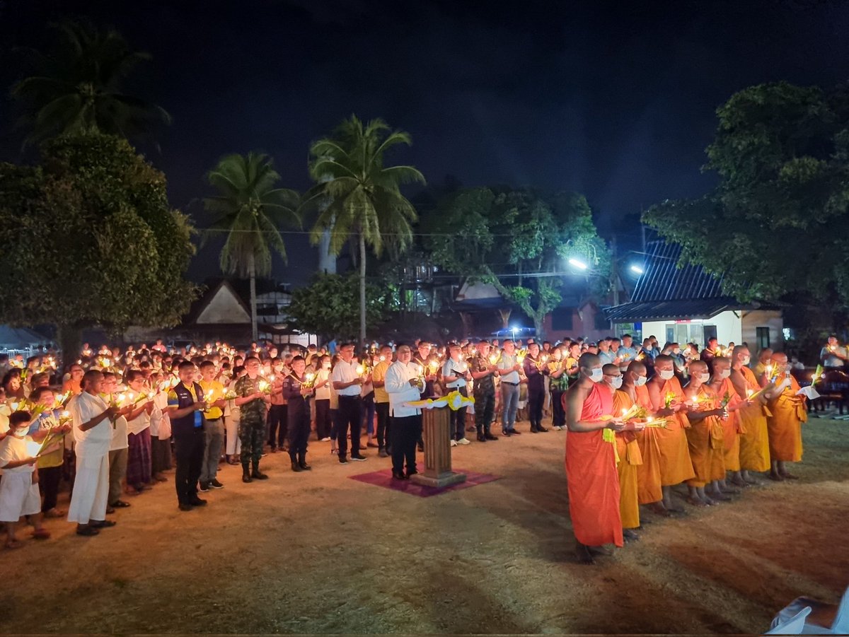 cpsw954's tweet photo. ชุดควบคุมที่ 954 หน่วยเฉพาะกิจสันติสุข ร่วมกับ ฉก.ทพ.45, ส่วนราชการ และ ปชช.ในพื้นที่ เข้าร่วมพิธีเวียนเทียน เนื่องในวันสำคัญทางพระพุทธศาสนา วันมาฆบูชา เพื่อถวายเป็นพุทธบูชา โดยมี นายวิมุตติ อำมักมณี นายอำเภอระแงะ เป็นประธาน ฯ ณ วัดชลธาราวาส บ.ร่อน ม.2 ต.ตันหยงมัส อ.ระแงะ จว.น.ธ. https://t.co/jLr5pe6QRE