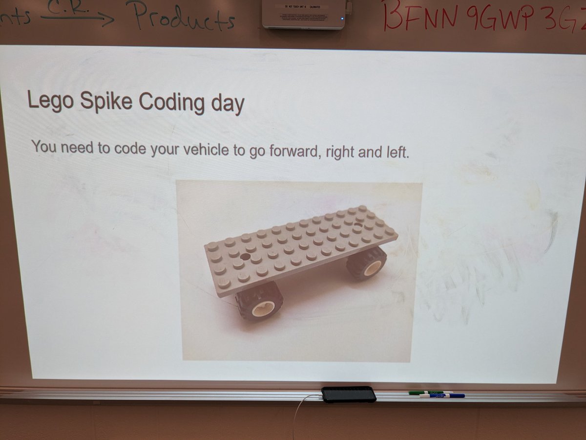 MrNewboldEdu's tweet photo. Getting ready for our upcoming 5th grade Science Knowledge Tour @Clearview_ES #legospike #science #elementarysci https://t.co/kz2U6zFqOT