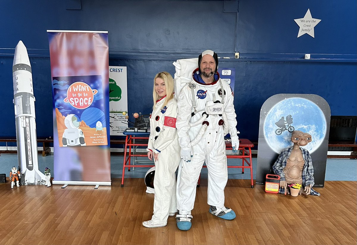 We are at Crest Infant School inspiring the next generation of space enthusiasts 🧑🏻‍🚀👨‍🚀🪐🚀 #schools #inspire #inspiringboys #inspiringgirls #STEM #iwanttogotospace
#Medway #Kent @paul_bate @MelsGoodSpace @KellyTolhurst