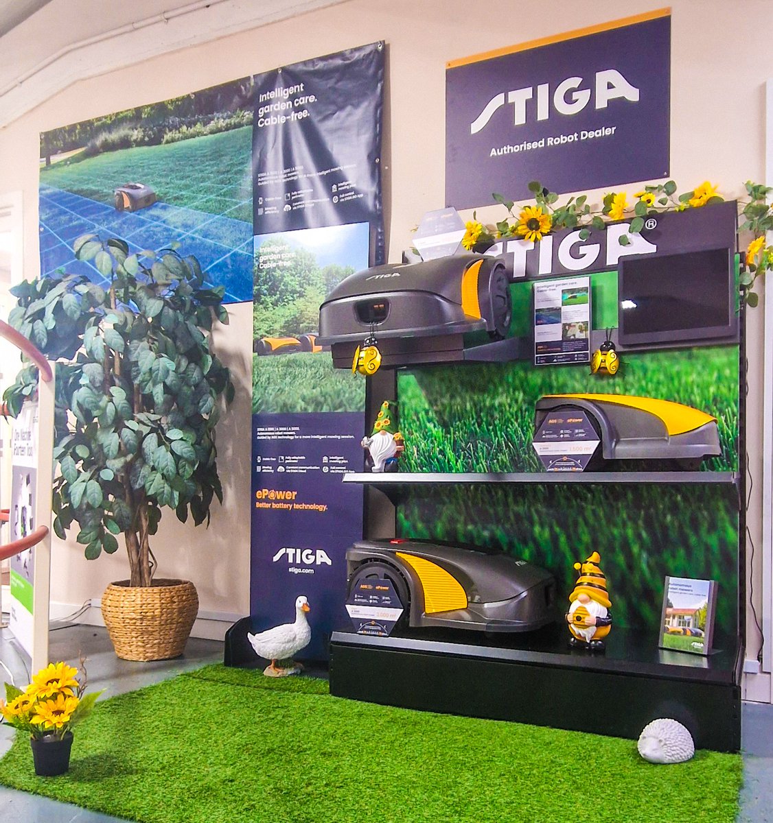 EuromecLtd's tweet image. We are proud to announce we are authorised @StigaLawnmowers  Robot mower dealers. Stocking the range of Autonomous robots, our ground care sales staff are fully trained to assess your needs, advise and install. 
euromec.co.uk/product-catego…
#STIGA #robotmower #lawnmower #lawncare