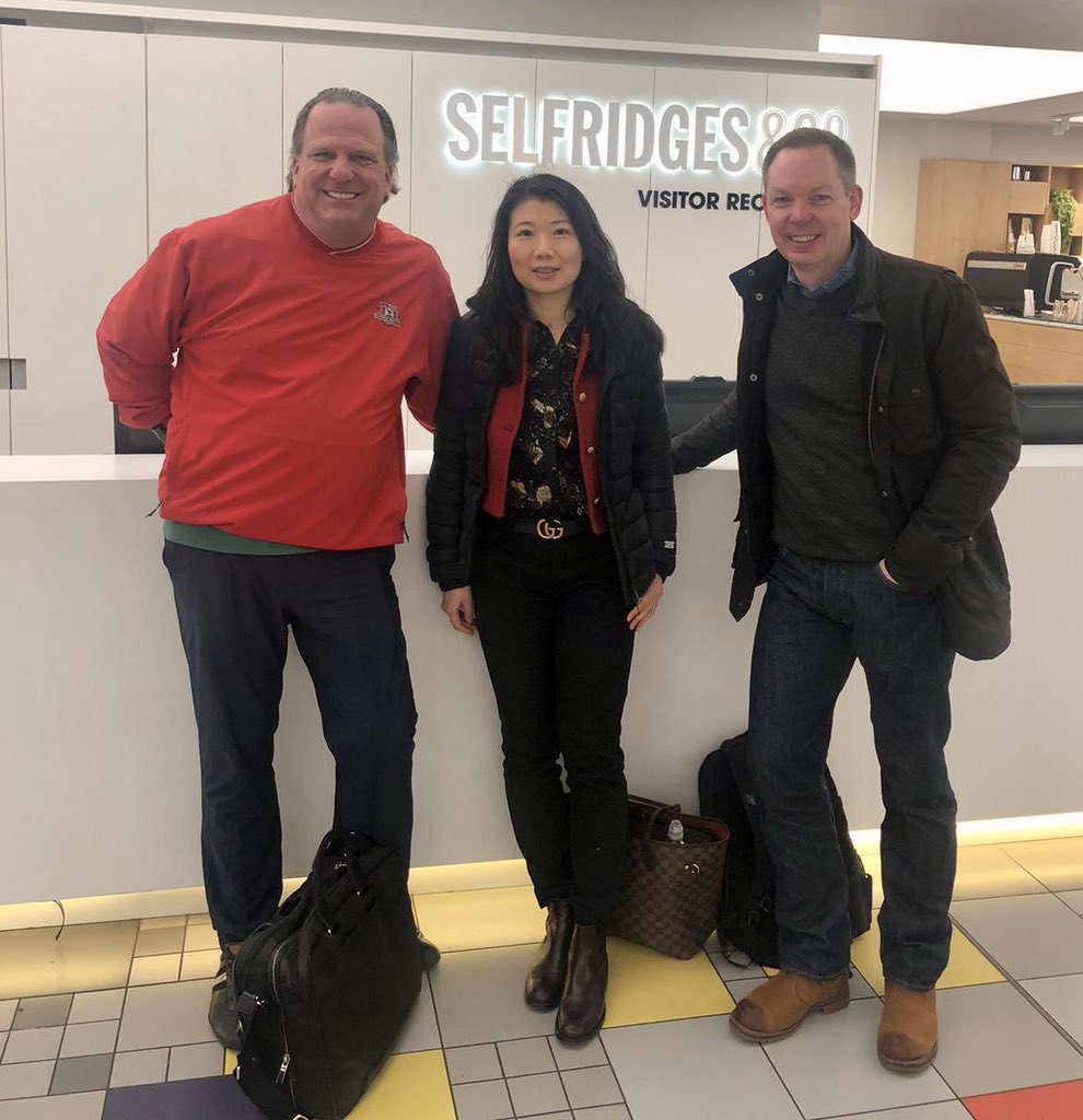 garyschoch's tweet photo. Always great to see clients in London again talking retail innovation and agility at scale! #HCLCommerce helps drive that and with so much more to come - proud to be part of the #Selfridges business! @HCLSoftware @HCLCommerce #CDP #b2c #digitaltransformstion https://t.co/zPfEogvpri