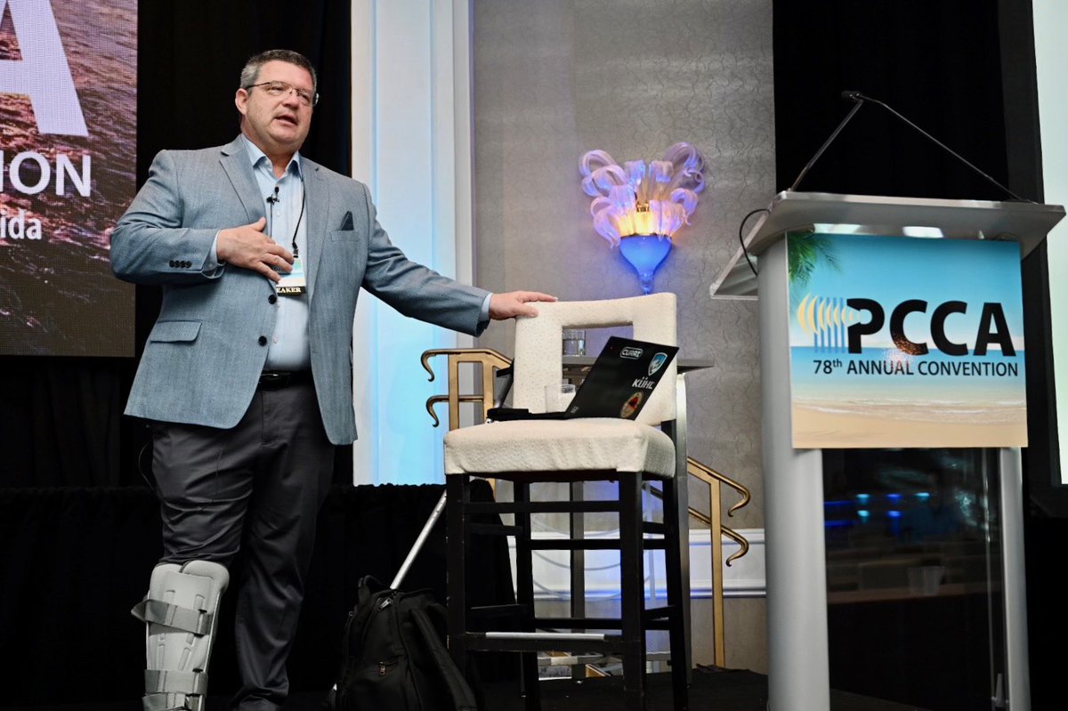 PCCA_tweets's tweet photo. At the PCCA Convention yesterday, Chris Daum of @FMICorporation delivers his always informative power & communication industry update. He says the long-term outlook for these markets "is awesome but still requires solutions."
#PCCA #power #commuication #economicoutlook https://t.co/OfjQ8iNhpO