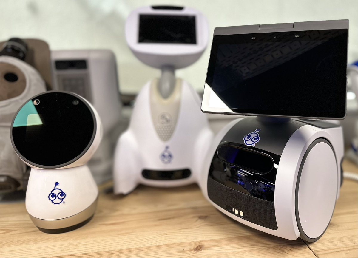 Casual Robots (@casualrobots) on Twitter photo 