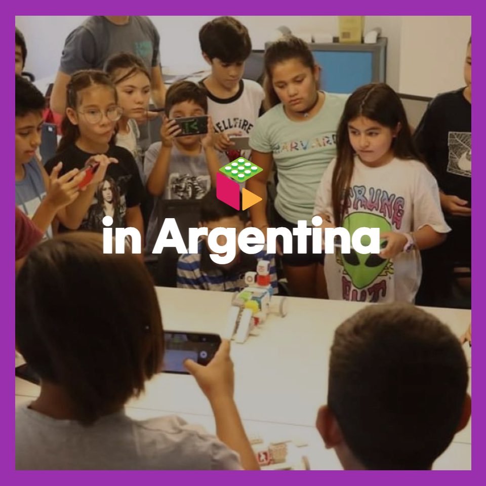 cubroid's tweet photo. Argentina students have been working with Cubroid robots for years. They are learning simple coding. 🤖

#edtech #Robotics #STEM #STEAM #STEAMeducation #coding #elemantary #codingforkids #Coteaching #classroomcoding #teachers #educators #teaching #CuroAI #Artibo #Cubroid https://t.co/trQNrOrbi2