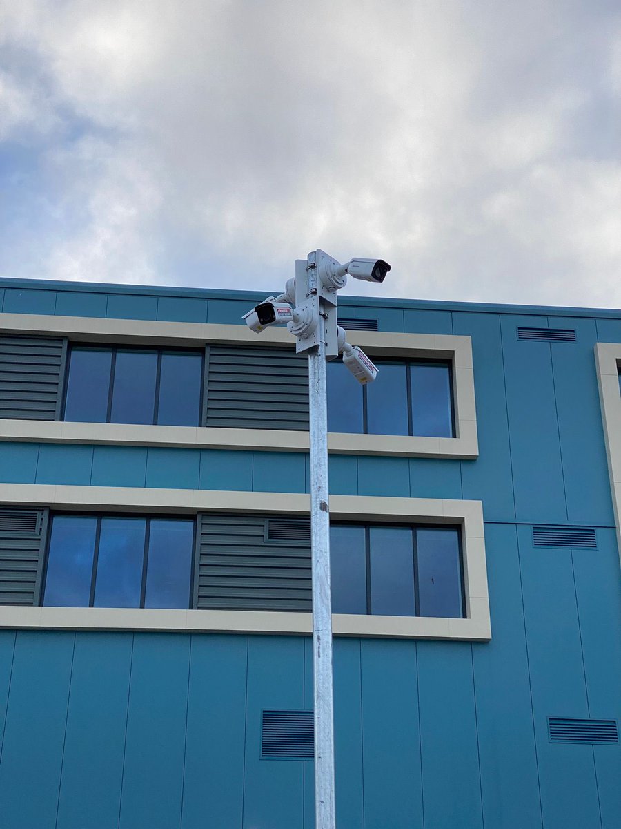 OnwatchUk's tweet photo. NEW INSTALL - CCTV SYSTEM 🚨 
Installed by our finest Onwatch Engineers helping keeping your business and assets safer.

Call us today to find out more - 01892603800 ☎️ 

#onwatch #cctv #keepingyousafer #install #security #intruder #alarm #camera #monitor #maintain #website #call https://t.co/zJUrR7rNno