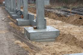 RossoStructures's tweet photo. Pad foundation can be considered where hard strata that is capable of bearing proposed load at at 2m or less depth. It's economical that raft foundation. The isolated pad transfers the load from the building to the ground directly from the ground beam or 1/2 #RossoStructures https://t.co/iWoyAe7V5T