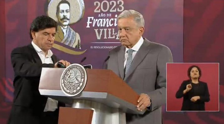 Tu cara cuando te enteras que no le vas a entregar buenas cuentas a los Estadounidenses por tu estupidez. #lopezobrador #Amlo #anlo #redamlo #ConferenciaPresidente #Mañanera #PalacioNacional #FBI #secuestrados #Matamoros #Tamaulipas #kidnapped #UScitizen