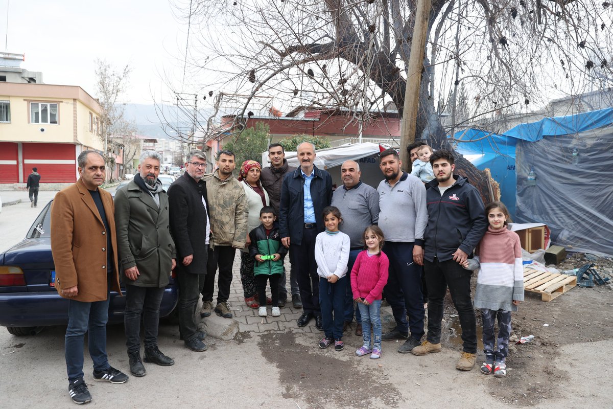 'Zor zamanda hepimiz kenetleniyoruz. Allah'ım bir daha böyle bir felaket yaşatmasın...'

#BirlikteDahaGüçlü

📍Şeyh Şamil 
📍Bağlarbaşı 
📍Kanuni