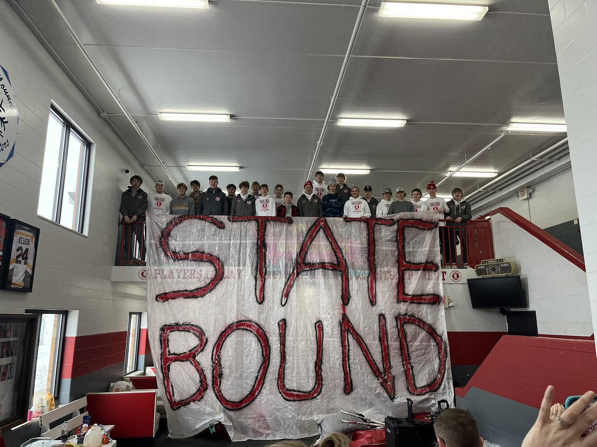 LHSPuckSquad's tweet photo. Next stop the ❌!! We rolled out of town this morning escorted with a sheriff and fire trucks as we begin our journey to the tourney! #RollCardsRoll https://t.co/g36hPpRMqD