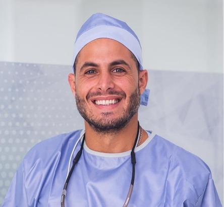 🚨 Aclaran que el odontólogo denunciado por abuso es Marcos Adrián Abrebanel Stengurt

Marcos Abrebanal, mismo nombre y profesión, pide que no lo involucren en el caso

👉 Mirá la nota en www.bum com.ar