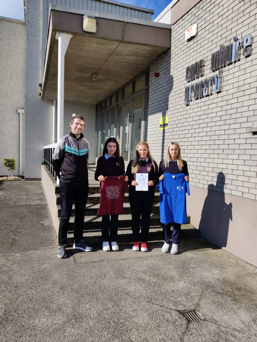 Cnoc Mhuire (@cnocmhuire) on Twitter photo Aoibhinn, Eimear and Enya are participating in the Aistritheoirà Óga translation competition run by the European Commission.
· #GaeilgeAE
· #xl8
· <a href="/translatores/">Translating for Europe</a>
· <a href="/eurireland/">EU Commission in Ireland</a>
· <a href="/DeptCultureIRL/">Department of Culture, Communications and Sport</a> Aoibhinn, Eimear and Enya are participating in the Aistritheoirà Óga translation competition run by the European Commission.
· #GaeilgeAE
· #xl8
· <a href="/translatores/">Translating for Europe</a>
· <a href="/eurireland/">EU Commission in Ireland</a>
· <a href="/DeptCultureIRL/">Department of Culture, Communications and Sport</a>