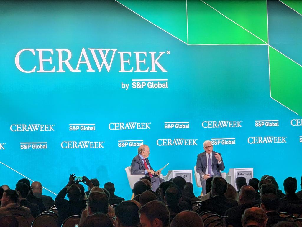 schwartzlaws's tweet photo. On the speed of government action - “The amount of time it takes to solve a problem is the amount of time you have available” - David Rubenstein co-founder & co-chairman of Carlyle Group noting Parkinson’s Law speaking w/ @DanielYergin #CERAWeek #dualchallenge #energytransition https://t.co/tKeBzSYCC7