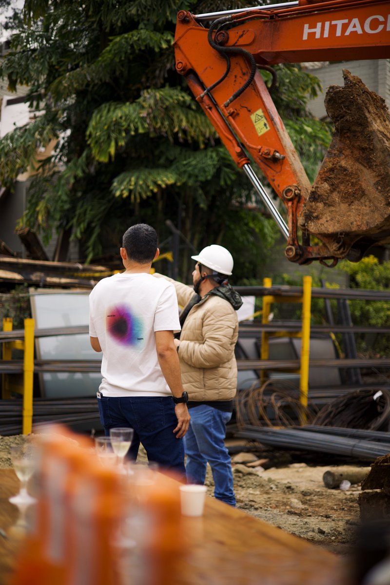 DRIM______'s tweet photo. Estamos felices de compartirles el inicio de obra de Wake 2, un proyecto lifestyle de bienestar único en la ciudad, con espacios comerciales, un hotel de 56 habitaciones y 70 residencias turísticas 🏢 #groundbreaking https://t.co/vjM53POgcj https://t.co/kfuePk8KvC
