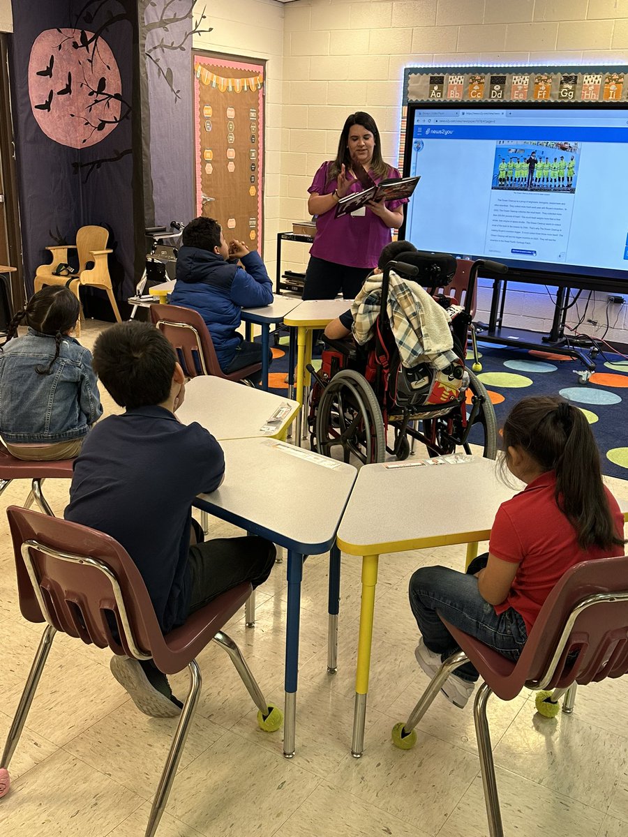 etrejo_lfcisd's tweet photo. Thank you Patty and @MrsSRodriguez1 for reading to our class! They loved the stories! #readingisanadventure https://t.co/PEmwo9K6uO