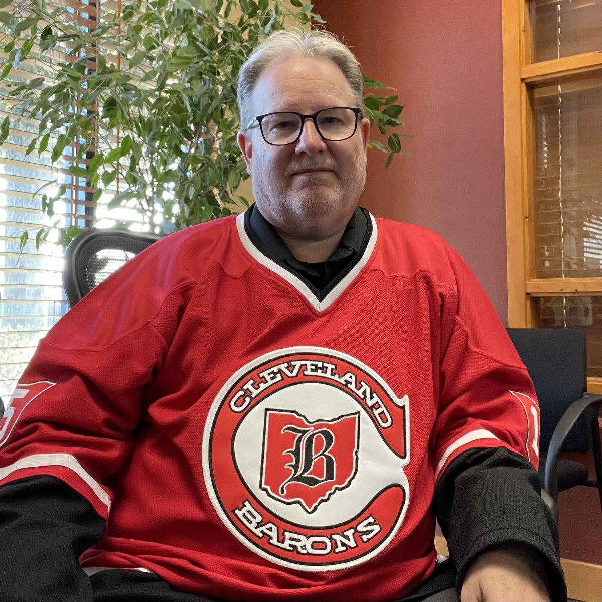 Interstate19's tweet image. Just got a jersey I’ve wanted for years! This @RoyalRetros custom Cleveland Barons jersey is a thing of beauty! When researching a player to put on it I came across the story of Jim Neilson and it was a no-brainer. He should be in the NHL Hall of Fame and I hope he gets in soon!