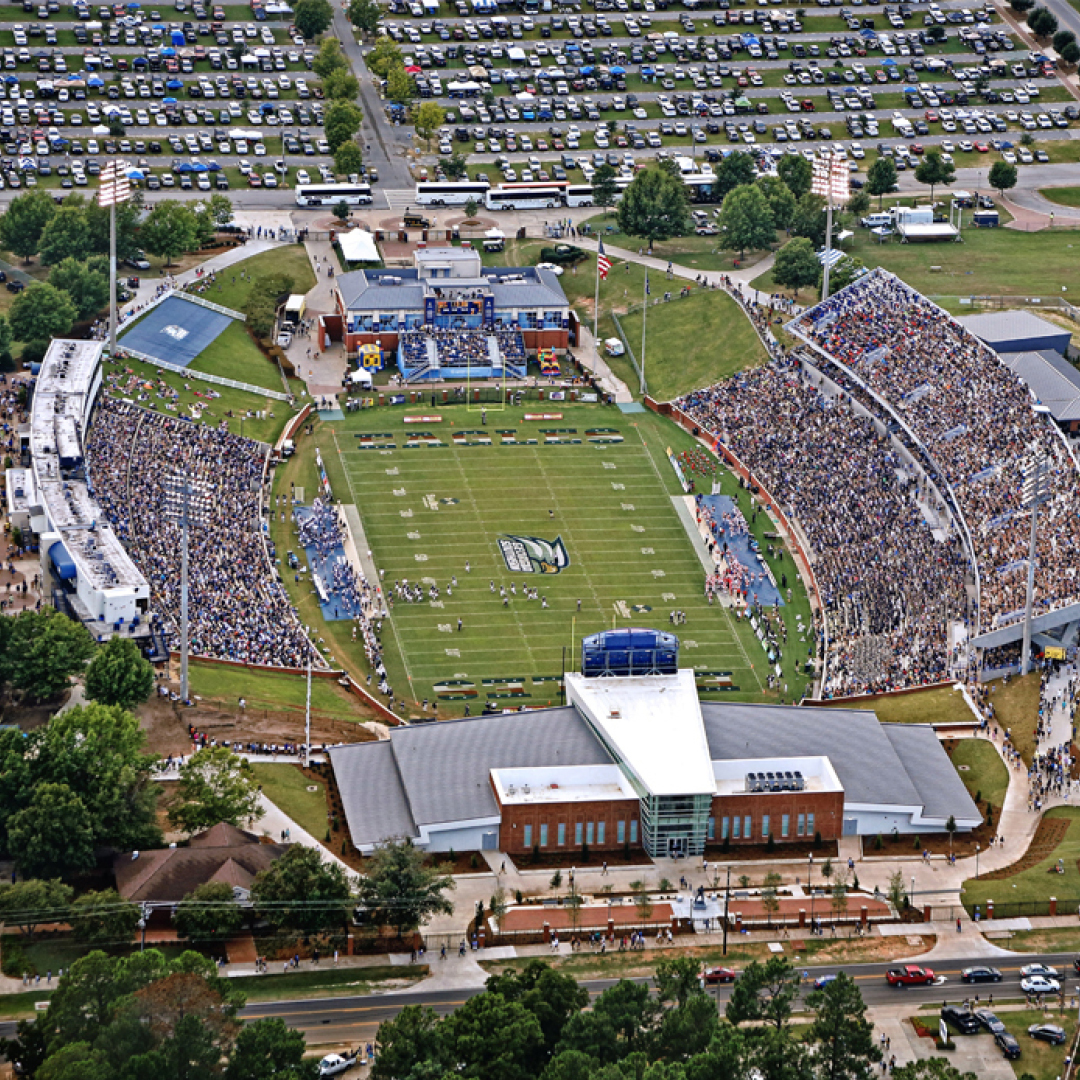 gsocpd's tweet image. Over the years @BrasfieldGorrie has constructed several buildings on our campus and they&apos;re currently working on the Indoor Football Practice Facility! They have opportunities for internships in the spring, summer, and fall. Check out brasfieldgorrie.com/students