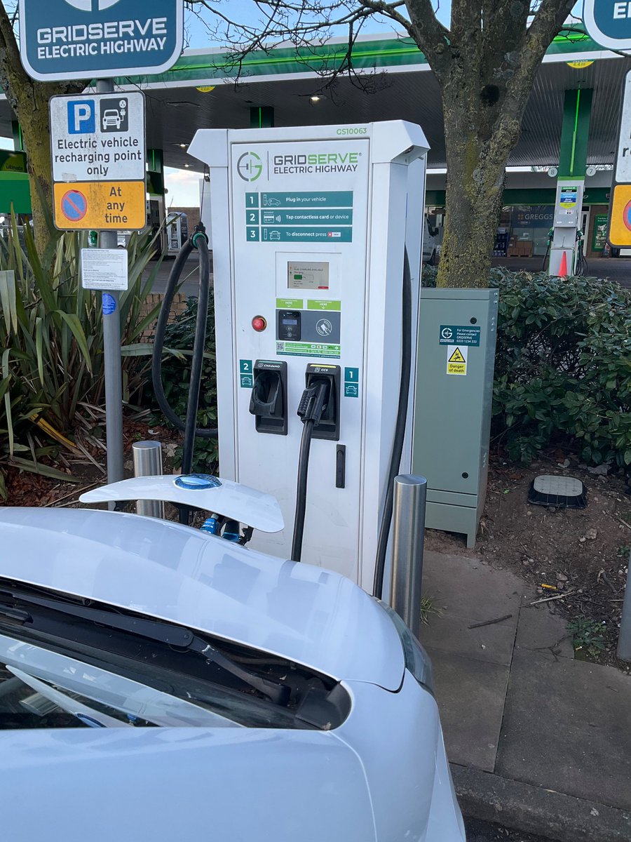 Please @ElecHighway. Can you replace the old broken units with these ones on the North Wales coast A55. Quick easy & Working!! #Evan #electricvan #charginglife #env200