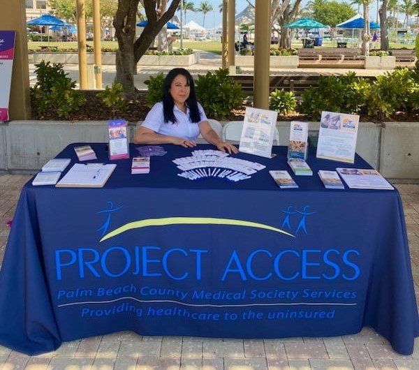 PBCMS's tweet image. Ali Hernandez from PBCMS Services program Project Access out helping the community at the Waterfront Lake Pavilion for the Annual City of West Palm Beach Employee Health and Benefits Fair.  Located at 101 South Flagler Drive until 1:00 pm. #cityofwestpalmbeach #projectaccess