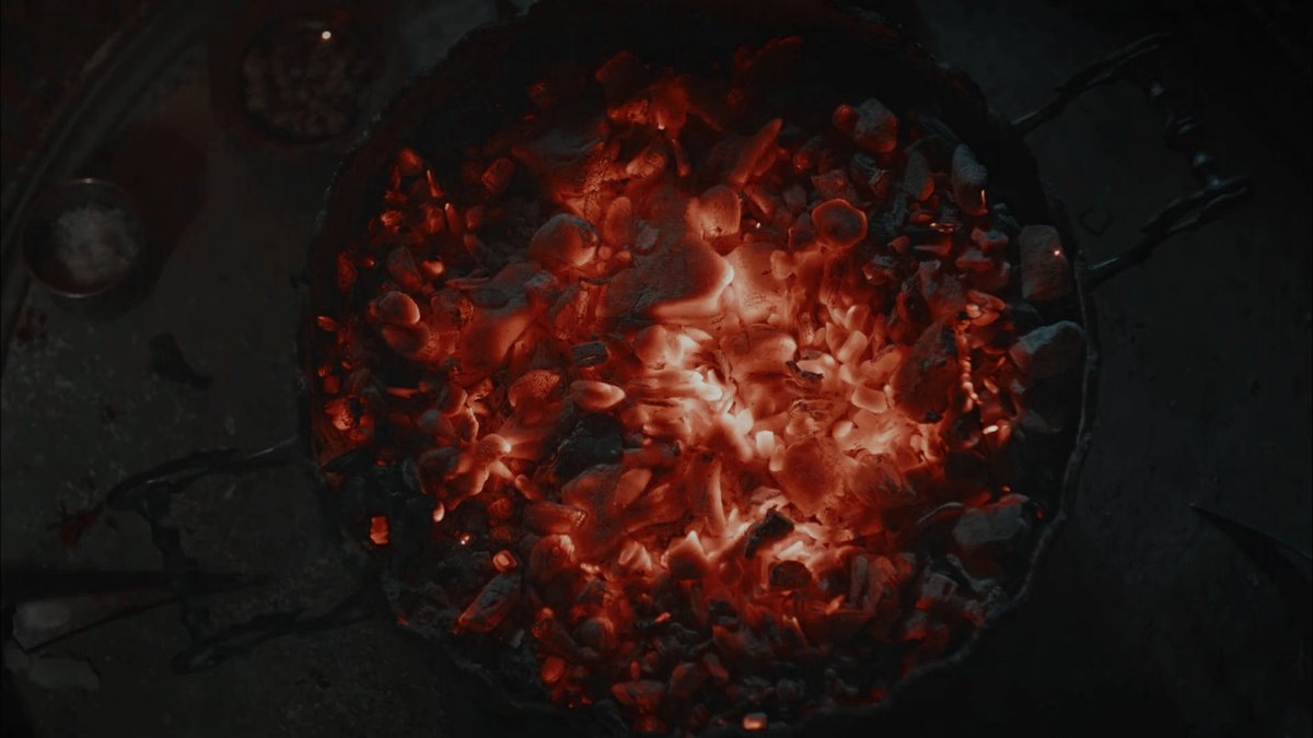 WINTCRFLAME's tweet photo. ⠀
       ݁⠀.  ˖  ،،    𝒕here   is  𝐥𝐨͟𝐯𝐞  𝑎͟nd   sacrifice,  
                                   in   𝖜itchcraft.
                              ❪    𝒔tarter   w         𓇢 
                                @thfirstqueen    ❫ https://t.co/Juc8DcNylq