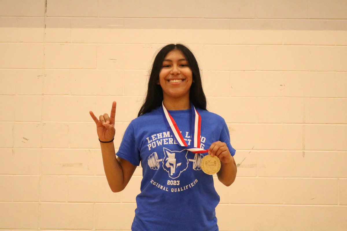 Lobo Powerlifting tweet media