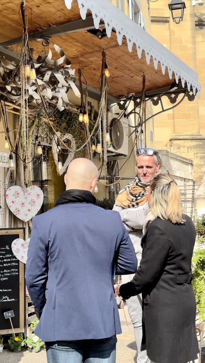 BaubryR's tweet image. Matinée sur #Eyguieres à la rencontre des habitants et des commerçants pour leur remettre ma lettre parlementaire. 

Toujours autant de plaisir de venir échanger.

#alpillesenprovence #marchelocal #romainbaubry