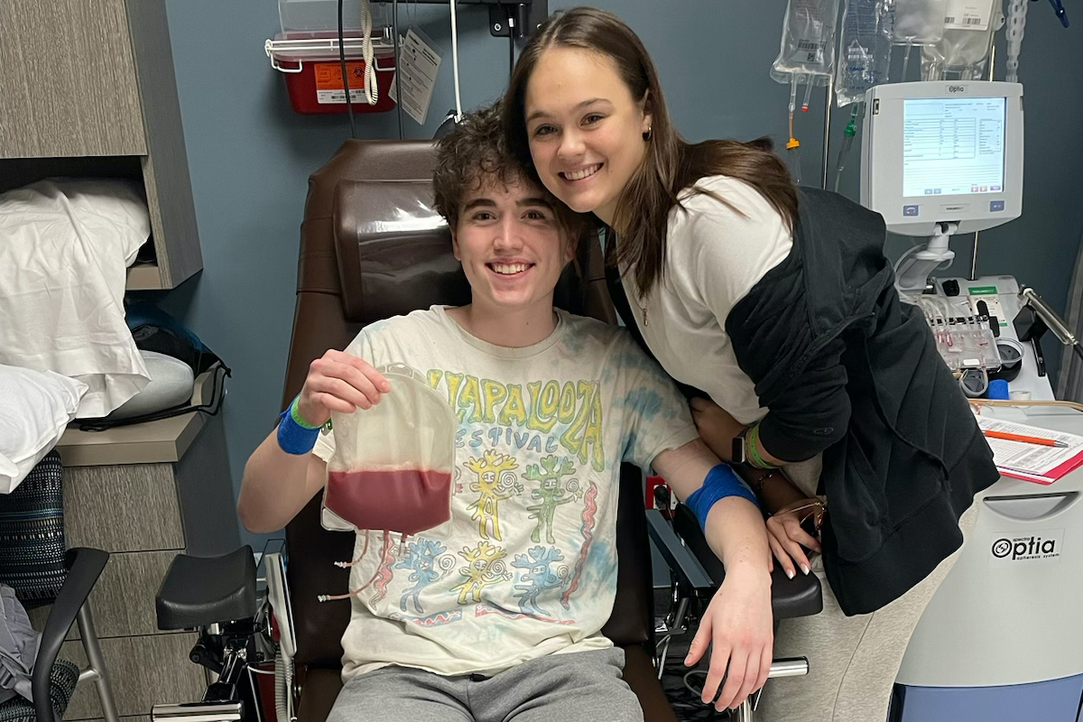 DePaul_News's tweet photo. Match made @DePaulU: Student Andrew Richardson @DePaulBusiness donates blood stem cells to a stranger through the @BeTheMatch Registry. His girlfriend, Olivia Gardner @CMNDePaul, needs a lifesaving bone marrow transplant and is still waiting for a match. https://t.co/93uuF27U5g https://t.co/u4O2YkI3PH