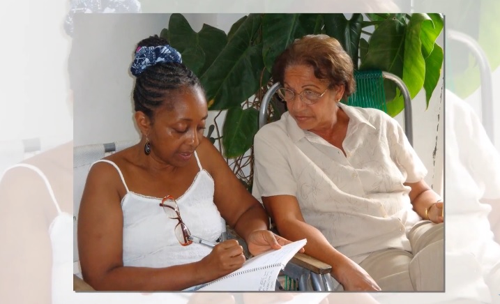 La realización del Festival Internacional de Documentales desarrollado en #SantiagodeCuba destaca la valía de la mujer en el cine documental. Entre los conferencistas y creadores de la edición, está Gloria Rolando.

Vea aquí: santiago.gob.cu/es/noticias-bl…

#MujeresEnRevolución