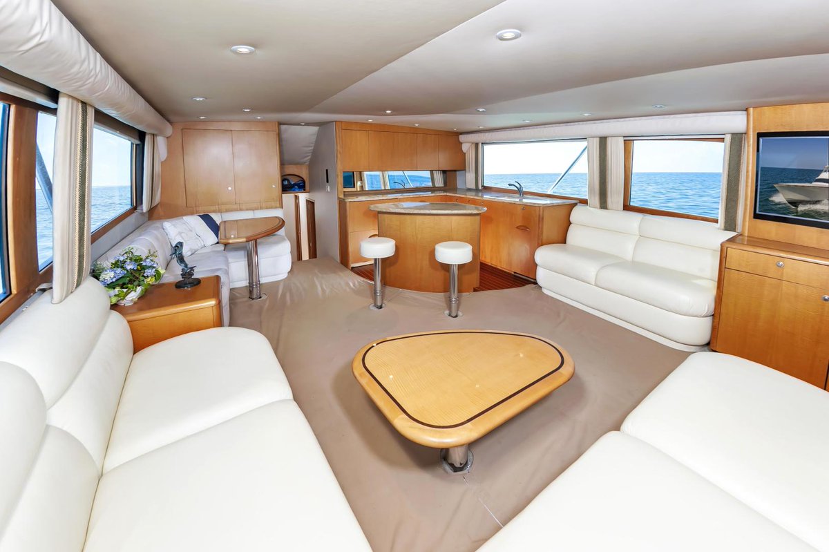 "Orrsman" is a beautiful 61 Weaver Custom Sportfish located in Beaufort, NC. This boat features a three stateroom layout, a large teak cockpit with seating, a flybridge with updated Simrad electronics, and a spacious salon and galley. #customboats
hubs.ly/Q01Fqzn40