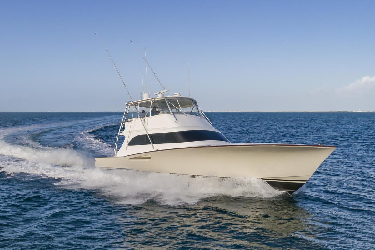 BluewaterYS's tweet photo. "Orrsman" is a beautiful 61 Weaver Custom Sportfish located in Beaufort, NC. This boat features a three stateroom layout, a large teak cockpit with seating, a flybridge with updated Simrad electronics, and a spacious salon and galley. #customboats
https://t.co/QSS8HEtQM1 https://t.co/G2IqIioJAQ