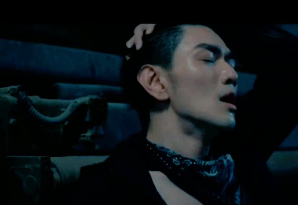 drizzle_n_mmuse's tweet photo. 😳🔥🥵🕷️
#MikeChinnarat 
#MidnightMuseumEP2 https://t.co/DUOHhzb3Lo